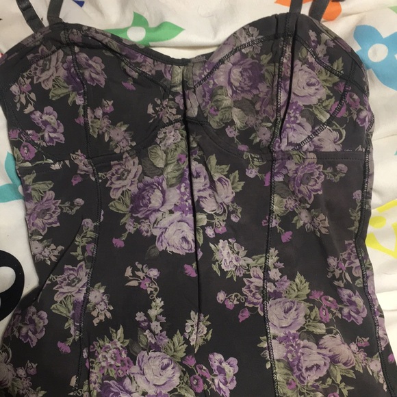 Sexy flower bustier - Picture 4 of 5